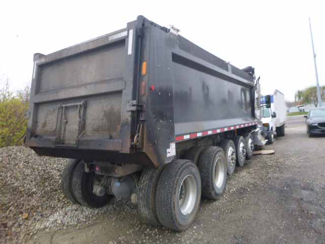 2025 Kenworth T880 Dump Truck - Image 13