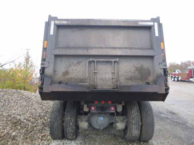 2025 Kenworth T880 Dump Truck - Image 14