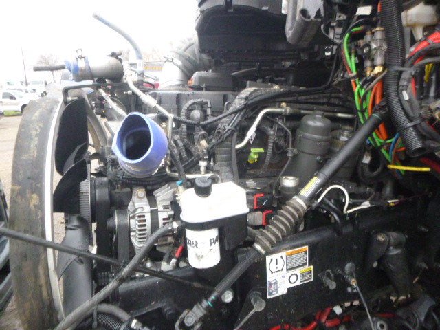 2025 Kenworth T880 Dump Truck - Image 3