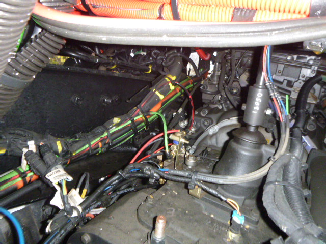 2025 Kenworth T880 Dump Truck - Image 39