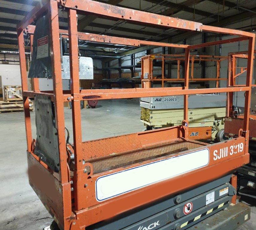 2016 Skyjack SJIII-3219 Scissor Lift - Image 4