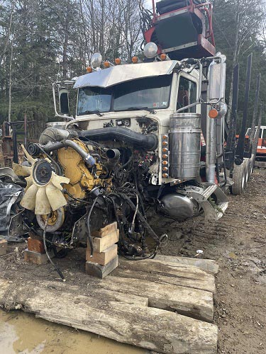 2018 Peterbilt 389 Log Truck