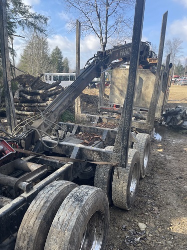 2018 Peterbilt 389 Log Truck - Image 5