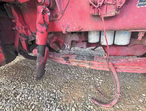 2008 Mack GU813 Dump Truck - Image 10