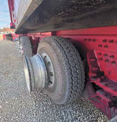 2008 Mack GU813 Dump Truck - Image 13