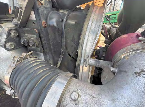 2008 Mack GU813 Dump Truck - Image 16