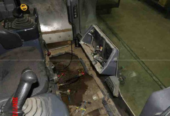 2004 Komatsu D31PX-21 Dozer - Image 11