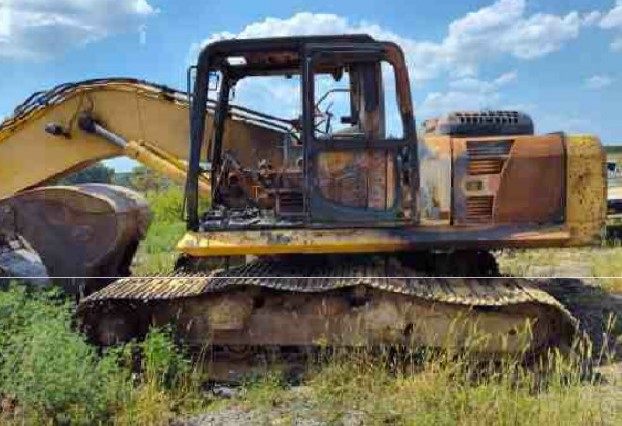 2011 Komatsu PC200LC-8 Excavator - Image 3