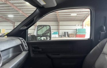 2023 Dodge Ram 5500 - Image 18