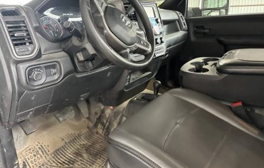 2023 Dodge Ram 5500 - Image 19