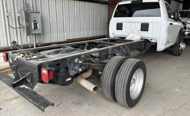 2023 Dodge Ram 5500 - Image 3