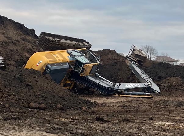 2015 John Deere 350G Excavator - Image 7