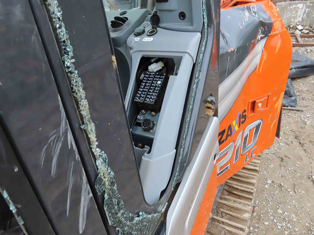 2024 Hitachi ZX210LC-7H Excavator - Image 17