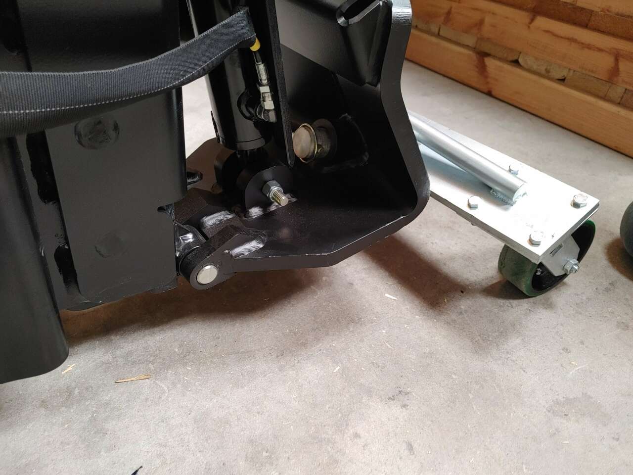 2024 National Flooring Equipment 5700 Floor Scraper - Image 25