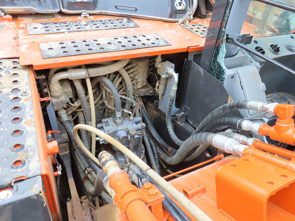 2024 Hitachi ZX210LC-7H Excavator - Image 31