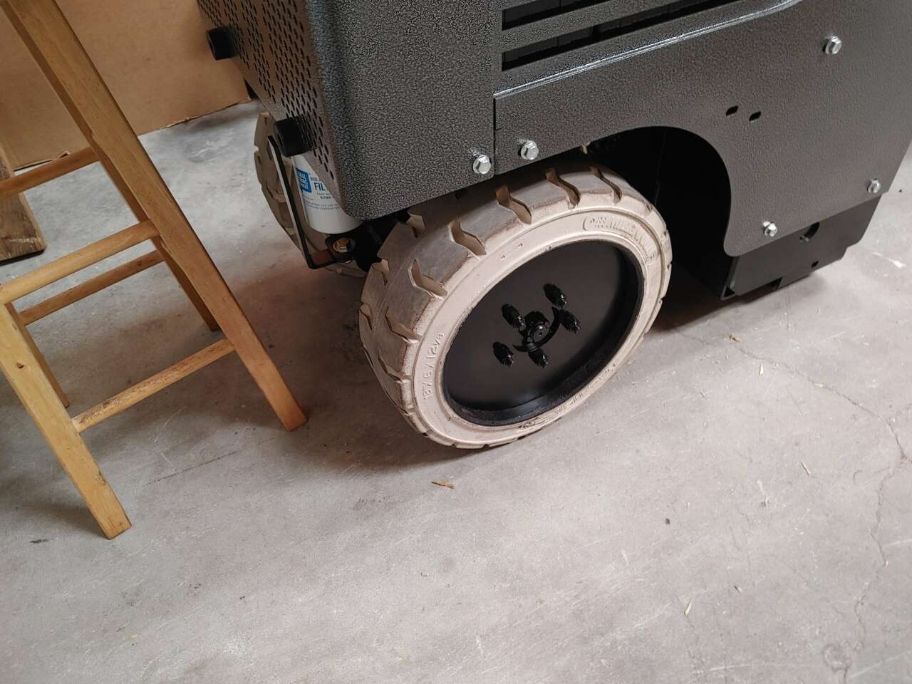 2024 National Flooring Equipment 5700 Floor Scraper - Image 9