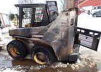 2001 Gehl 5635 SX Skid Steer - Image 2