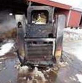 2001 Gehl 5635 SX Skid Steer - Image 9