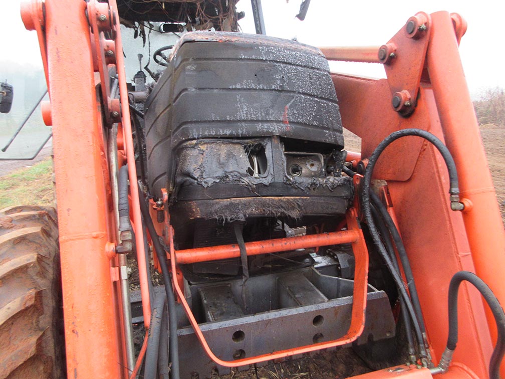 2006 Kubota M125X Tractor - Image 9