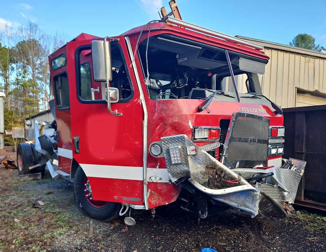 2021 E-One Typhoon Pumper Fire Truck - Image 20