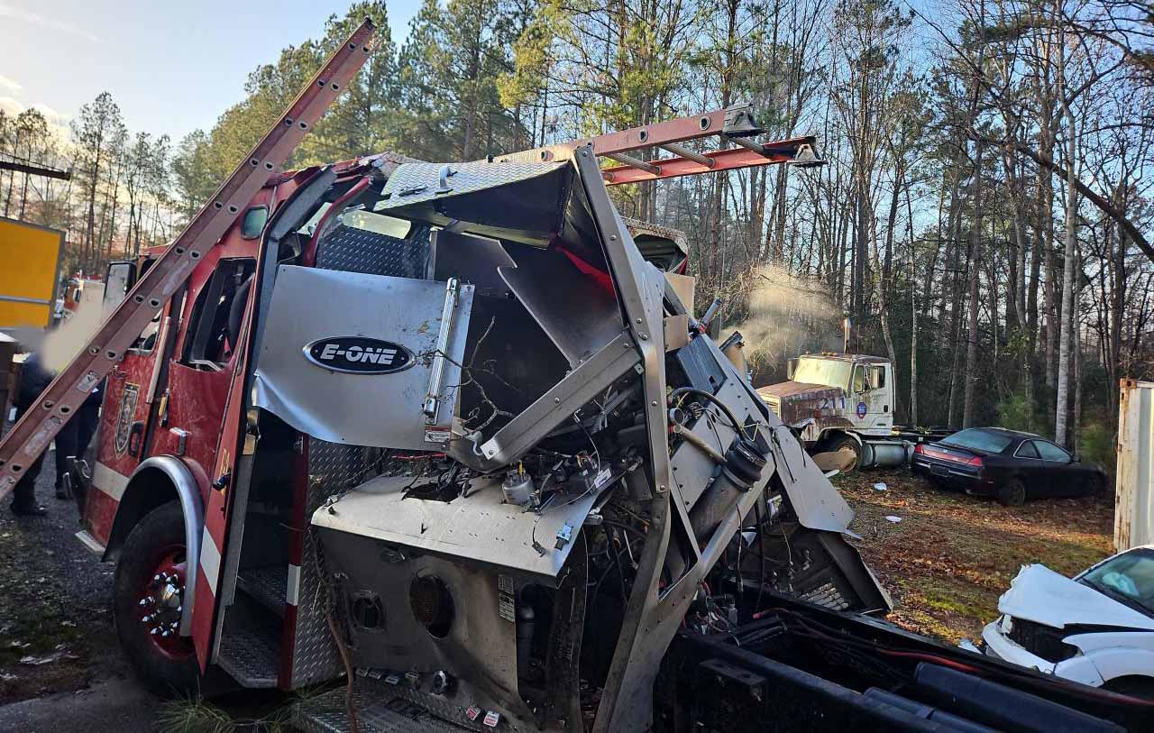 2021 E-One Typhoon Pumper Fire Truck - Image 4