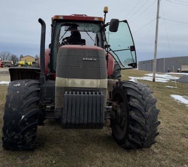 2013 CASE IH Magnum 210 CVT Tractor - Image 2