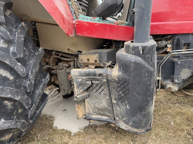 2013 CASE IH Magnum 210 CVT Tractor - Image 10