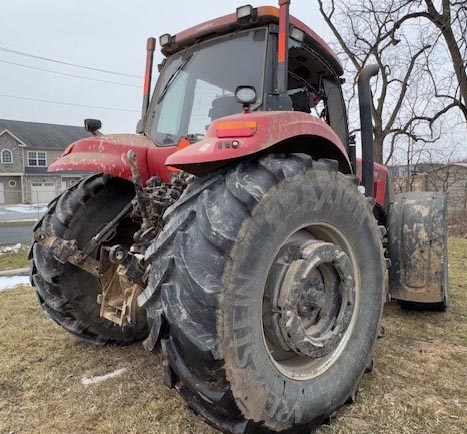 2013 CASE IH Magnum 210 CVT Tractor - Image 4