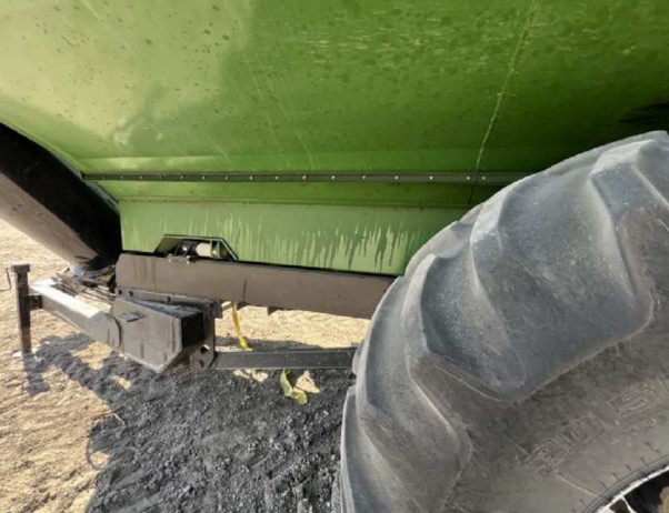 Balzer 1325 Grain Cart - Image 11