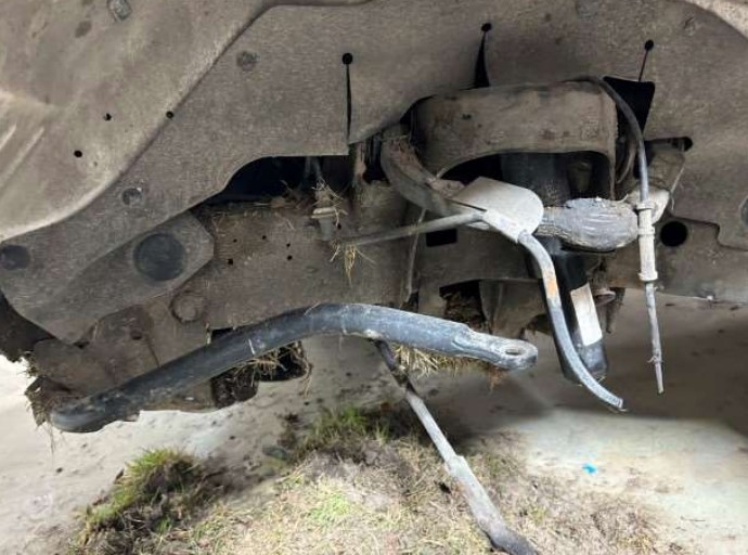 2013 Chevrolet Express 4500 Ambulance - Image 18