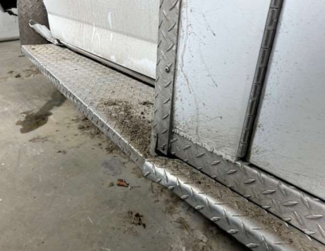 2013 Chevrolet Express 4500 Ambulance - Image 20