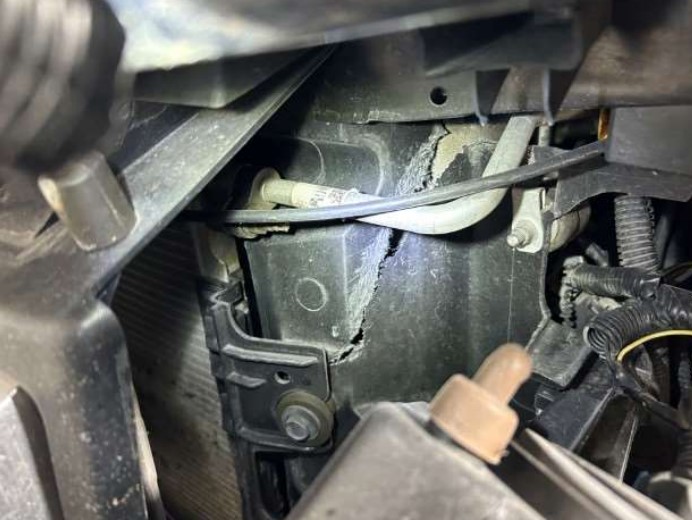 2013 Chevrolet Express 4500 Ambulance - Image 25