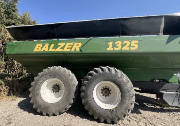 Balzer 1325 Grain Cart - Image 8