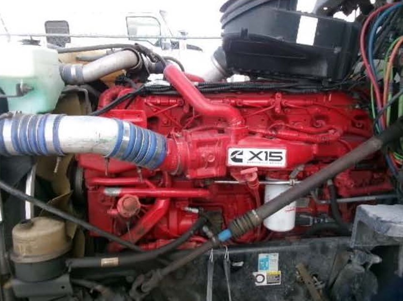 2015 Kenworth T680 - Image 16