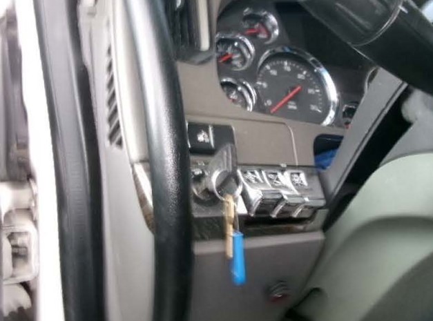 2015 Kenworth T680 - Image 21