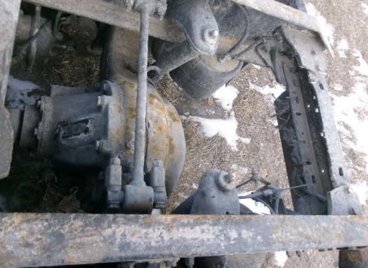 2015 Kenworth T680 - Image 25