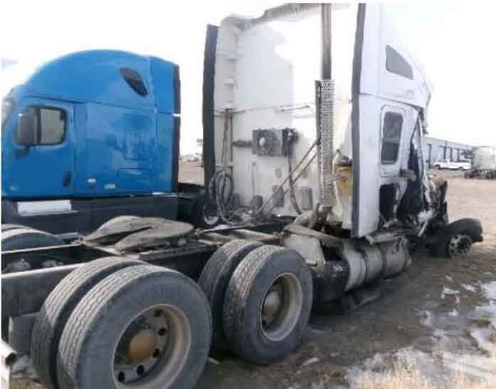 2015 Kenworth T680 - Image 9