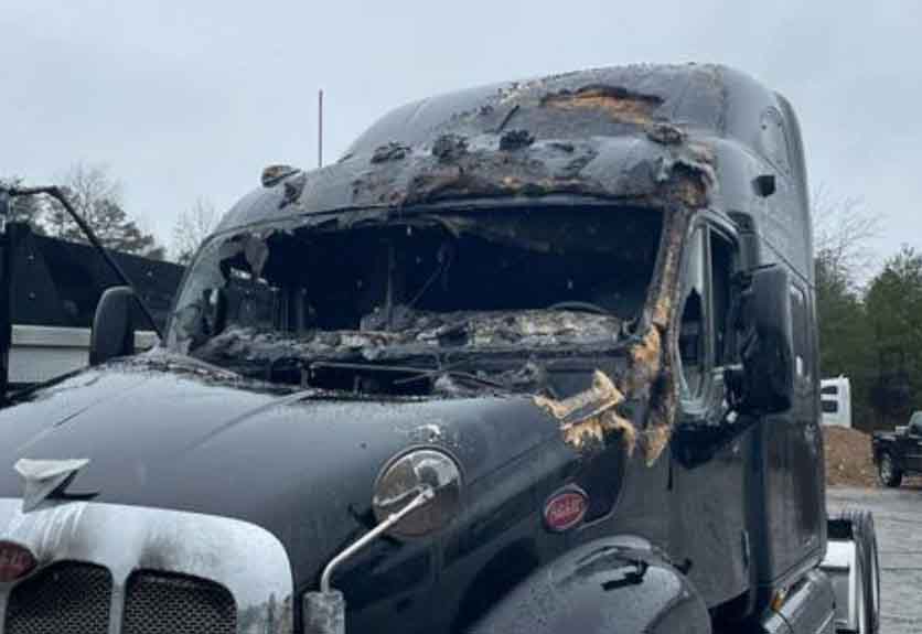 2007 Peterbilt 387 - Image 24