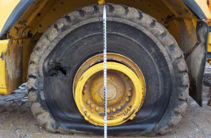 2014 Volvo A35 Articulated Hauler - Image 3