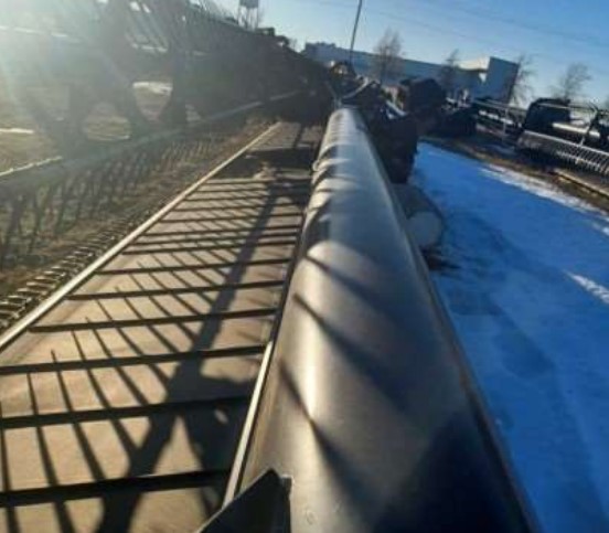 2016 MacDon FD75 Header - Image 6