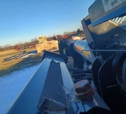 2016 MacDon FD75 Header - Image 7