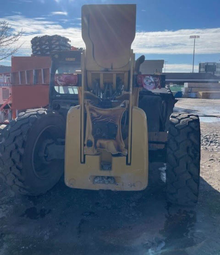 [Auction]: 2019 Caterpillar TL1055 Telehandler | Utah | damaged | CAG