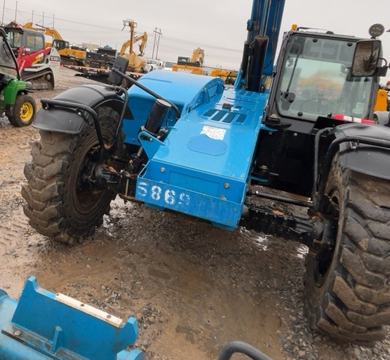 2017 Genie GTH-844 Telehandler - Image 6