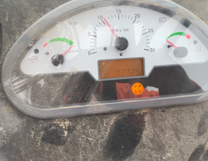 2017 Genie GTH-844 Telehandler - Image 8