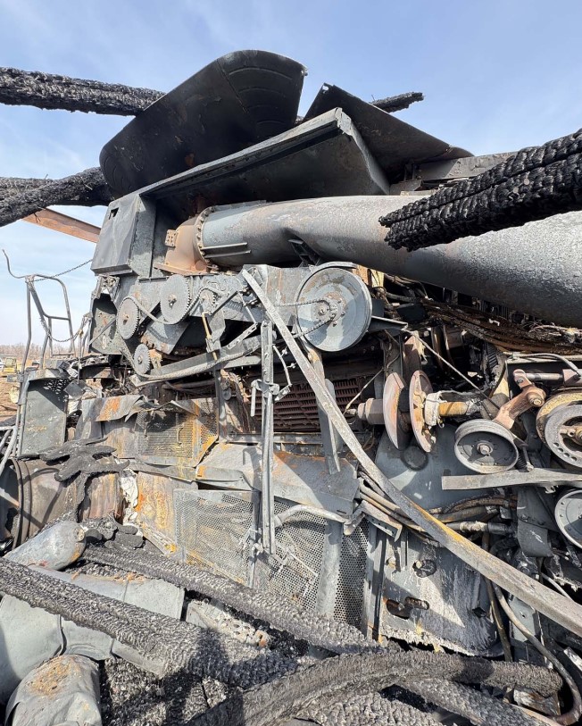 2011 John Deere 9670 STS Combine - Image 5