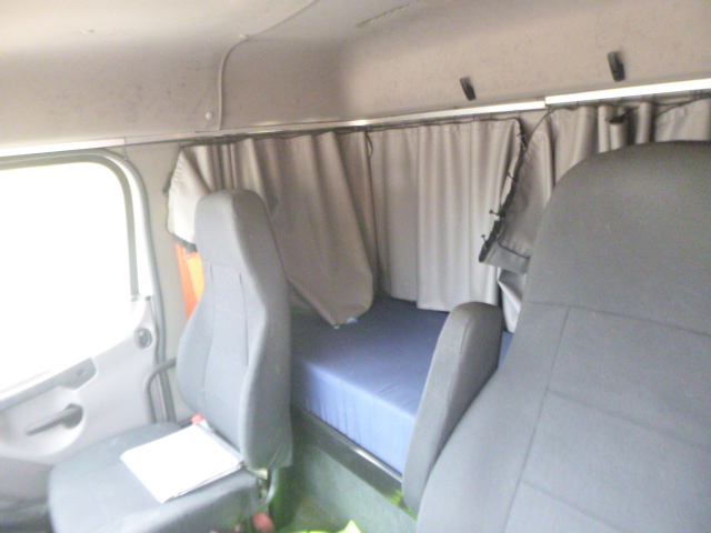 2020 Freightliner M2 Box Truck - Image 11