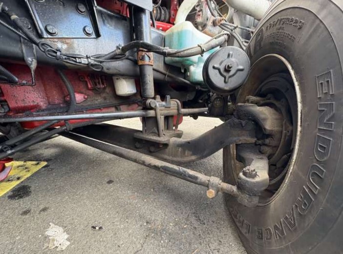 2021 International LT625 - Image 12