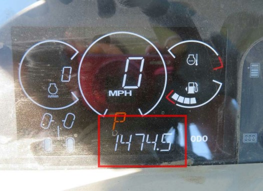 2024 John Deere 835M Utility Vehicle - Image 3