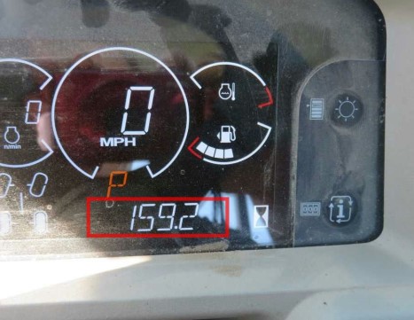 2024 John Deere 835M Utility Vehicle - Image 4