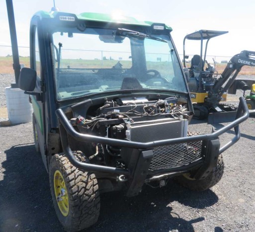 2024 John Deere 835M Utility Vehicle - Image 5